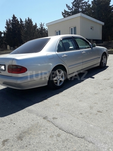 Mercedes E 220 2002, 400,909 km - 2.2 l - Bakı