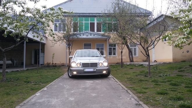 Mercedes E 240 1998, 265,000 km - 2.4 л - Oğuz