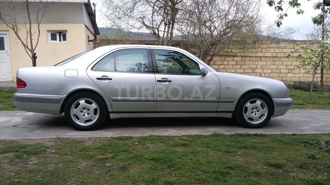 Mercedes E 240 1998, 265,000 km - 2.4 л - Oğuz