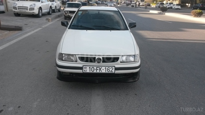 Volkswagen Polo 1995, 1,250,000 km - 1.5 л - Bakı
