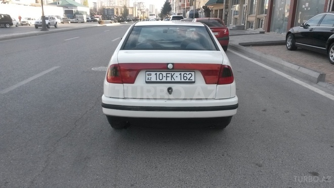 Volkswagen Polo 1995, 1,250,000 km - 1.5 л - Bakı
