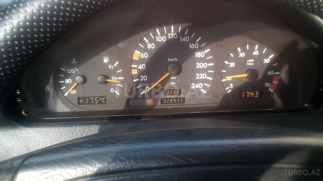 Mercedes C 200 1996, 328,933 km - 2.0 l - Bakı