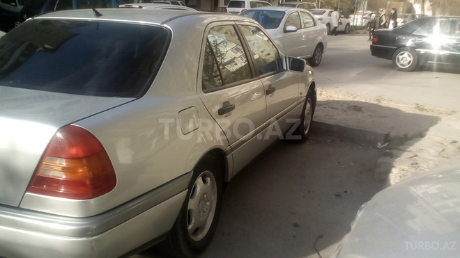Mercedes C 200 1996, 328,933 km - 2.0 l - Bakı