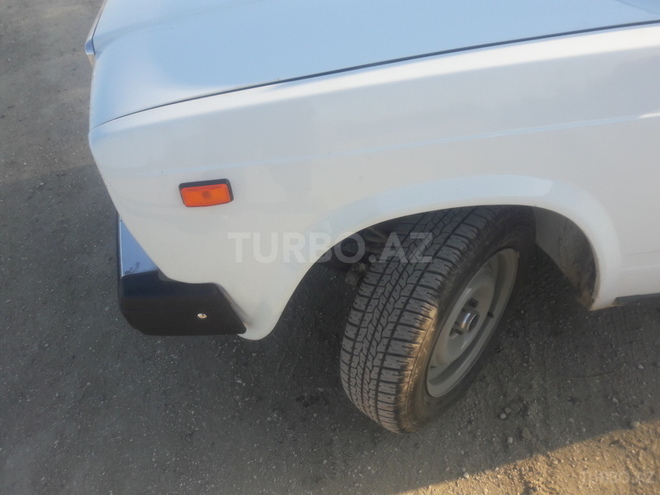LADA (VAZ) 2107 2010, 130,000 km - 1.6 л - Salyan