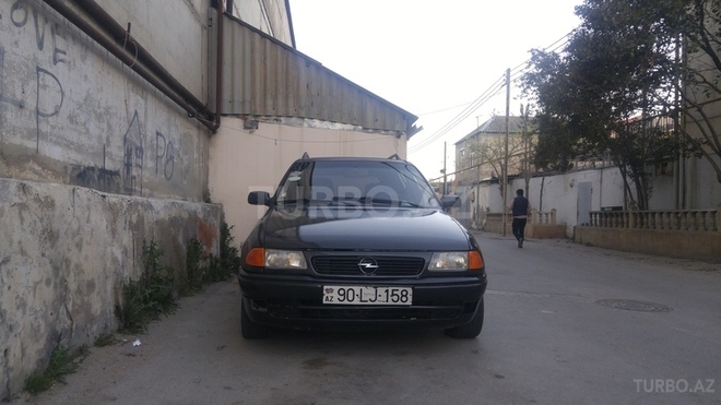 Opel Astra 1996, 343,000 km - 1.6 l - Bakı