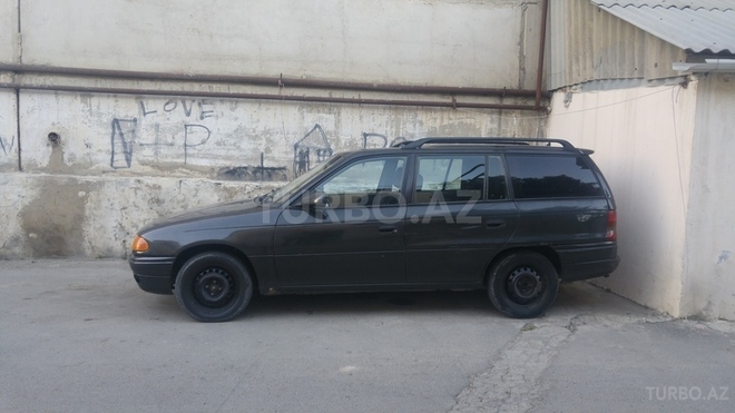 Opel Astra 1996, 343,000 km - 1.6 l - Bakı