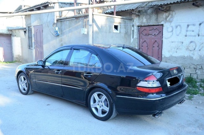 Mercedes E 320 2002, 209,150 km - 3.2 l - Bakı