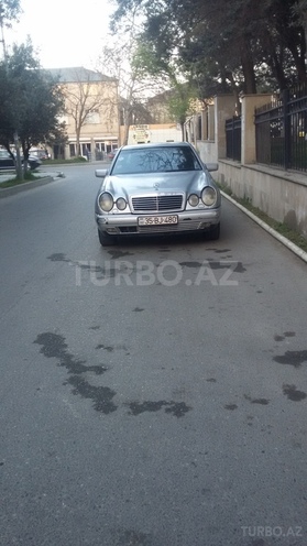 Mercedes E 220 1999, 567,500 km - 2.2 л - Bakı