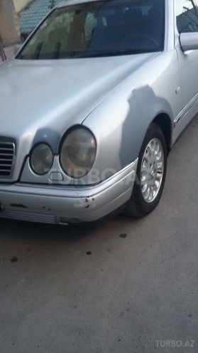 Mercedes E 220 1999, 567,500 km - 2.2 л - Bakı