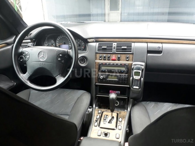 Mercedes E 270 2000, 238,142 km - 2.7 l - Bakı