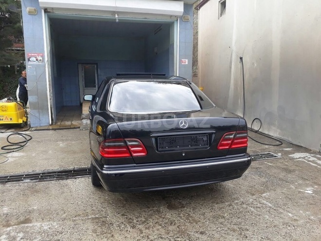Mercedes E 270 2000, 238,142 km - 2.7 l - Bakı