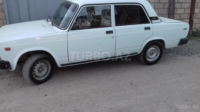 LADA (VAZ) 2107 2003, 200,000 km - 1.6 l - Quba