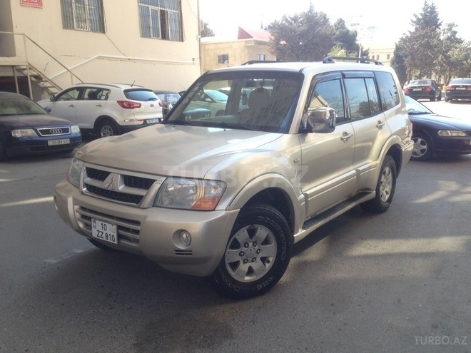 Mitsubishi Pajero 2003, 176,000 km - 3.0 l - Bakı