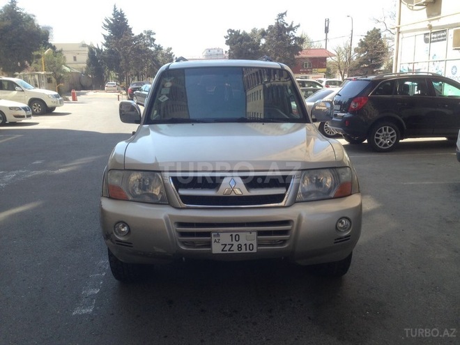 Mitsubishi Pajero 2003, 176,000 km - 3.0 l - Bakı