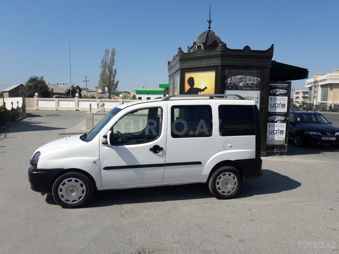 Fiat Doblo 2002, 243,000 km - 1.9 l - Bakı