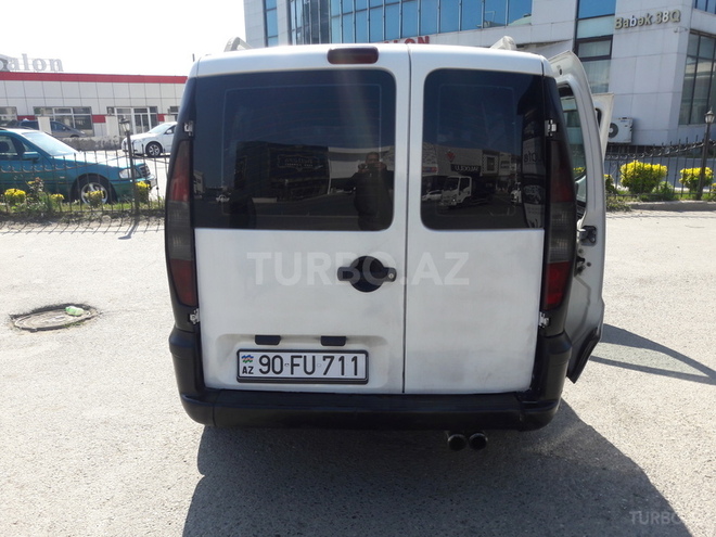 Fiat Doblo 2002, 243,000 km - 1.9 l - Bakı