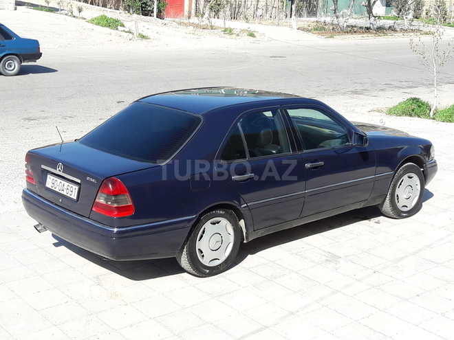 Mercedes C 220 1995, 350,000 km - 2.2 l - Bakı