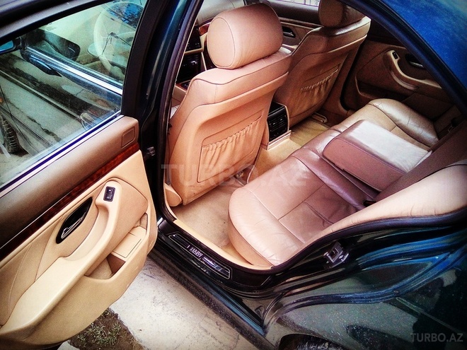 BMW 525 1998, 337,600 km - 2.5 l - Bakı