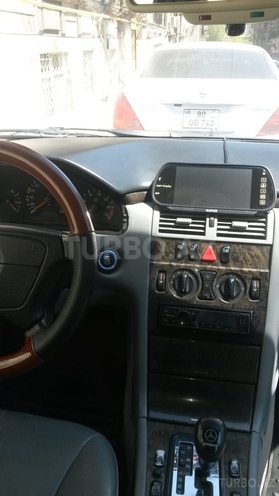 Mercedes E 230 1996, 340,000 km - 0.3 l - Bakı