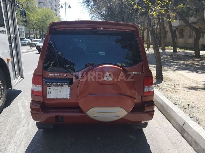 Mitsubishi Pajero io 1998, 242,000 km - 1.8 l - Bakı