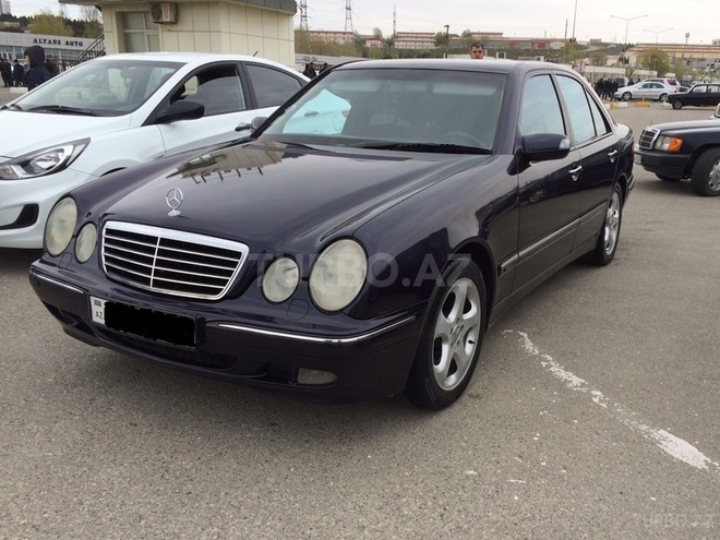 Mercedes E 240 2000, 210,000 km - 2.6 l - Bakı