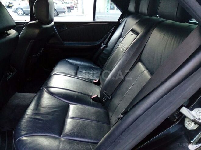 Mercedes E 320 1998, 232,000 km - 3.2 l - Bakı