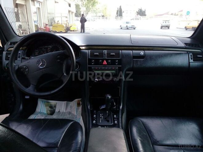 Mercedes E 320 1998, 232,000 km - 3.2 l - Bakı