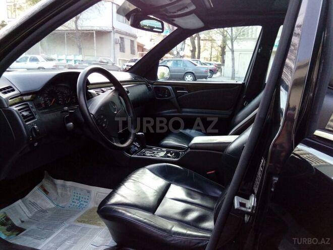 Mercedes E 320 1998, 232,000 km - 3.2 l - Bakı