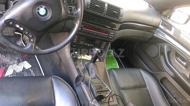 BMW 525 2001, 385,000 km - 2.5 l - Bakı