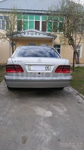 Mercedes E 240 1998, 265,000 km - 2.4 l - Qəbələ