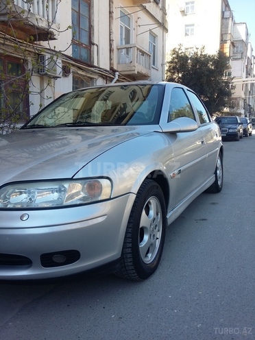 Opel Vectra 1999, 190,000 km - 1.8 l - Bakı