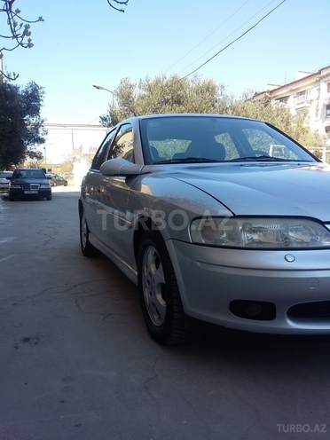 Opel Vectra 1999, 190,000 km - 1.8 l - Bakı