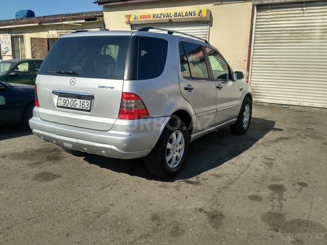 Mercedes ML 270 2005, 301,000 km - 2.7 l - Bakı