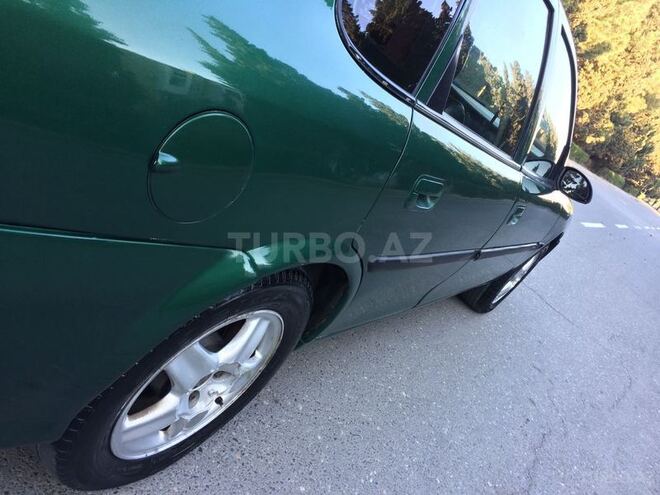 Opel Vectra 1997, 256,000 km - 1.8 l - Sumqayıt