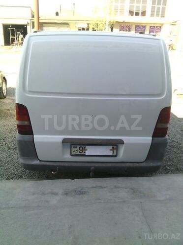 Mercedes Vito 110 2002, 325,000 km - 2.2 l - Bakı