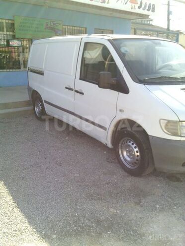 Mercedes Vito 110 2002, 325,000 km - 2.2 l - Bakı