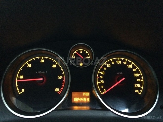 Opel Astra 2006, 185,000 km - 1.9 l - Sumqayıt
