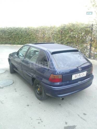 Opel Astra 1995, 321,000 km - 1.6 l - Bakı