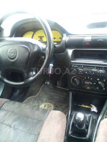 Opel Astra 1995, 321,000 km - 1.6 l - Bakı