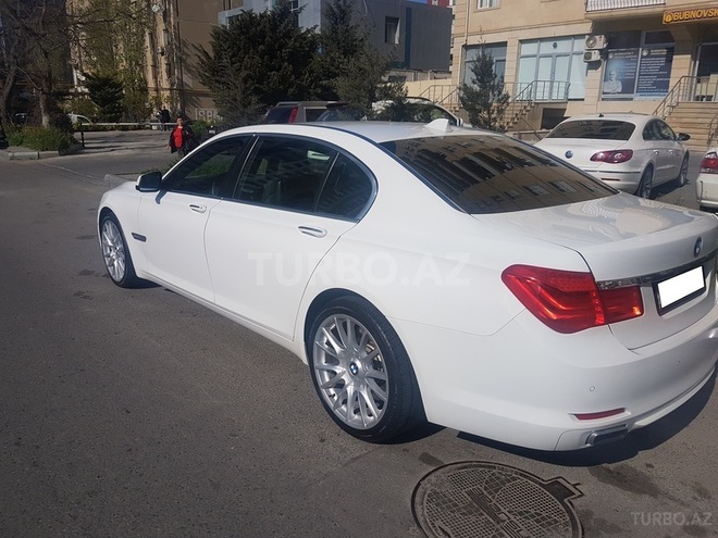 BMW 750 2009, 83,000 km - 4.4 l - Bakı