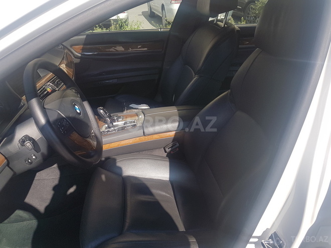 BMW 750 2009, 83,000 km - 4.4 l - Bakı