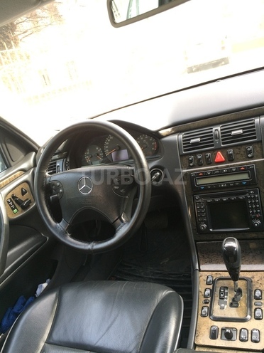 Mercedes E 240 2001, 189,200 km - 2.6 l - Bakı