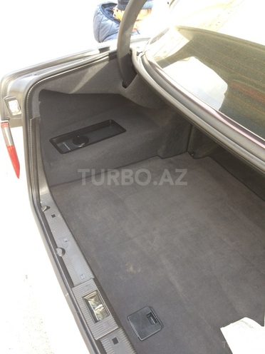 Mercedes E 240 2001, 189,200 km - 2.6 l - Bakı