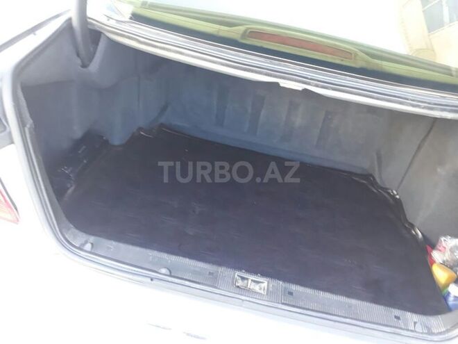 Mercedes E 240 2002, 124,000 km - 2.6 l - Bakı