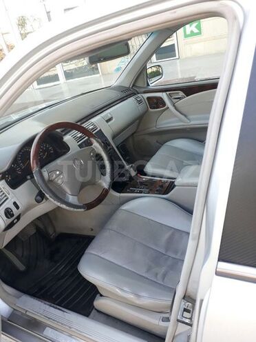 Mercedes E 240 2002, 124,000 km - 2.6 l - Bakı