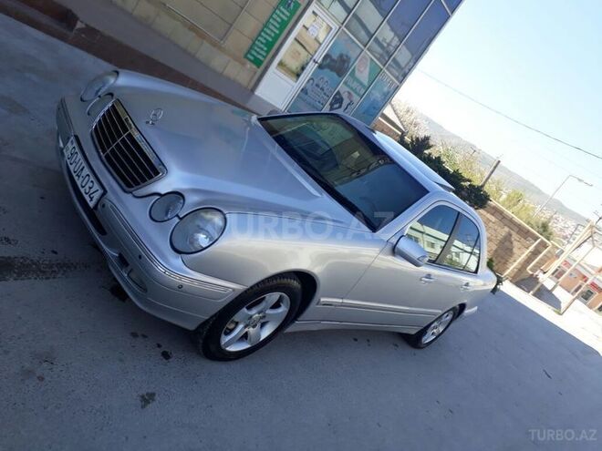 Mercedes E 240 2002, 124,000 km - 2.6 l - Bakı