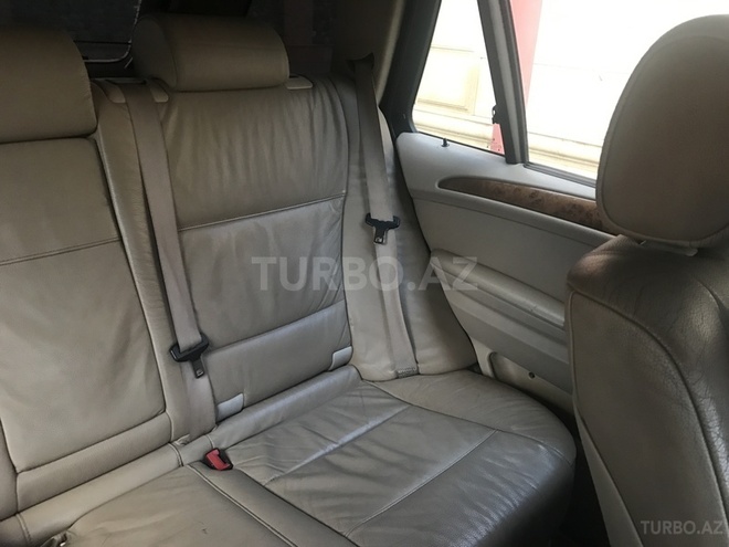 BMW X5 2003, 250,000 km - 4.4 l - Bakı