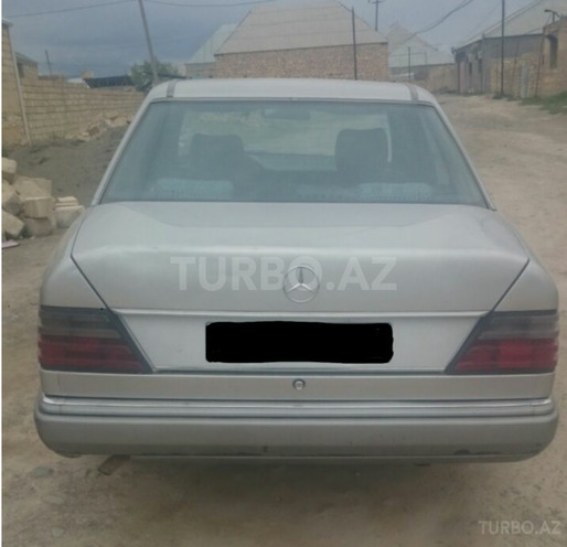 Mercedes E 250 1991, 332,150 km - 2.5 l - Gəncə