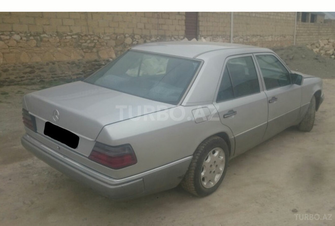 Mercedes E 250 1991, 332,150 km - 2.5 l - Gəncə
