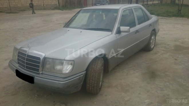 Mercedes E 250 1991, 332,150 km - 2.5 l - Gəncə